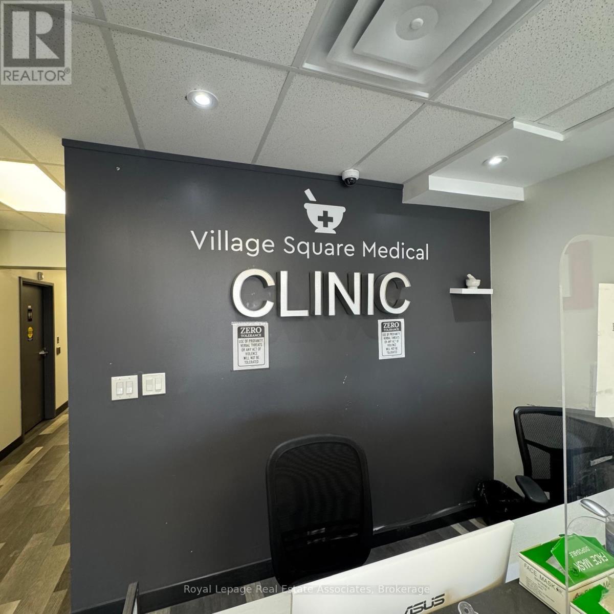 10 Main Street, Mississauga, ON