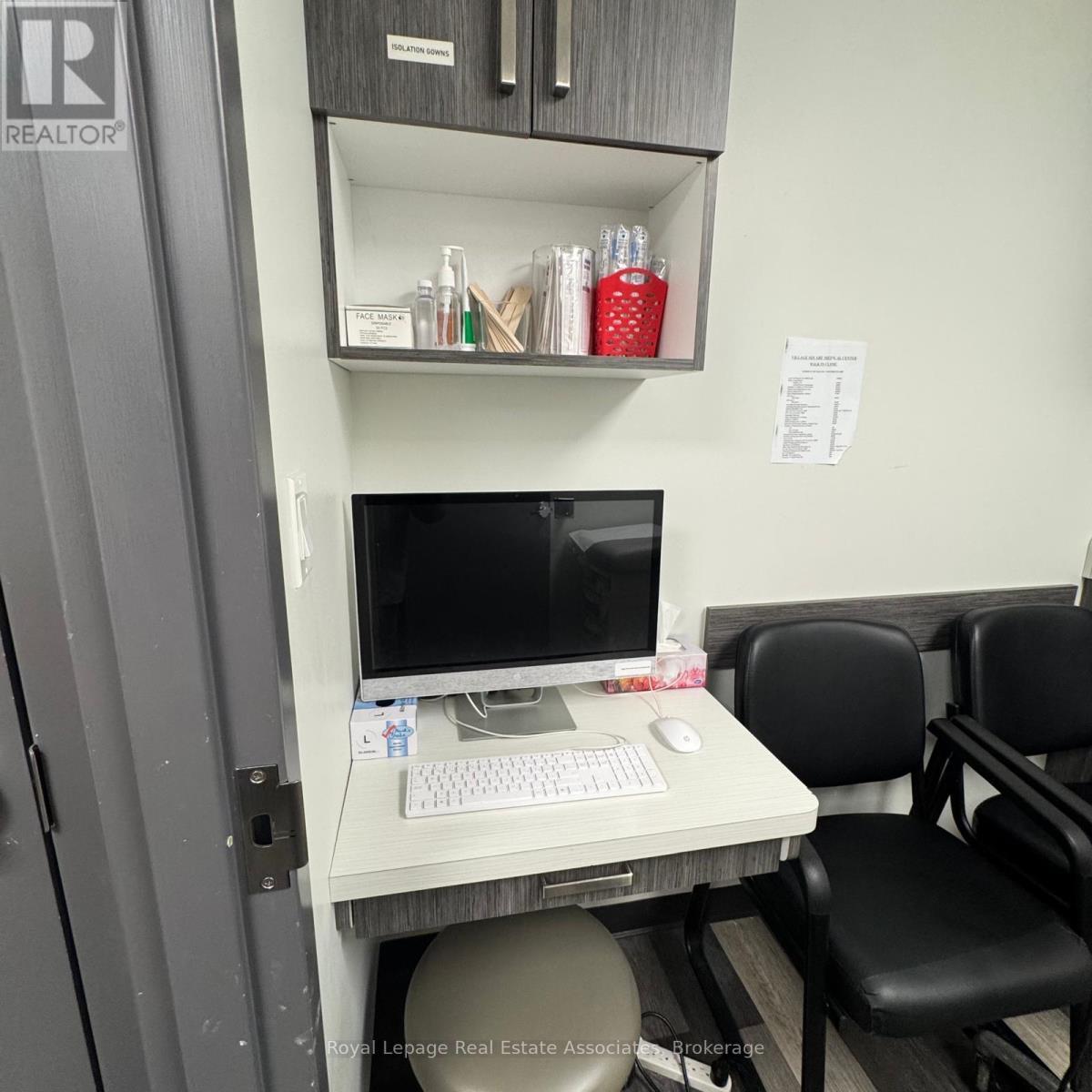 10 Main Street, Mississauga, ON