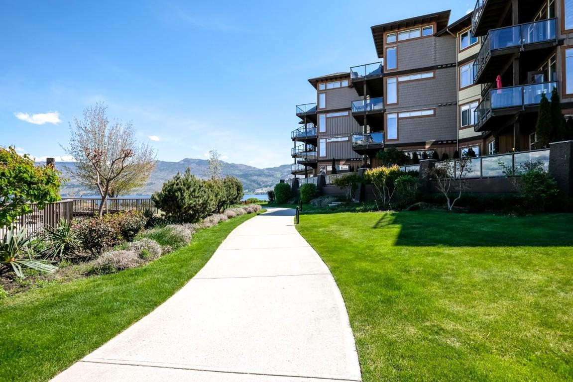 304-4205 Gellatly Road, West Kelowna, BC - Outdoor With Balcony