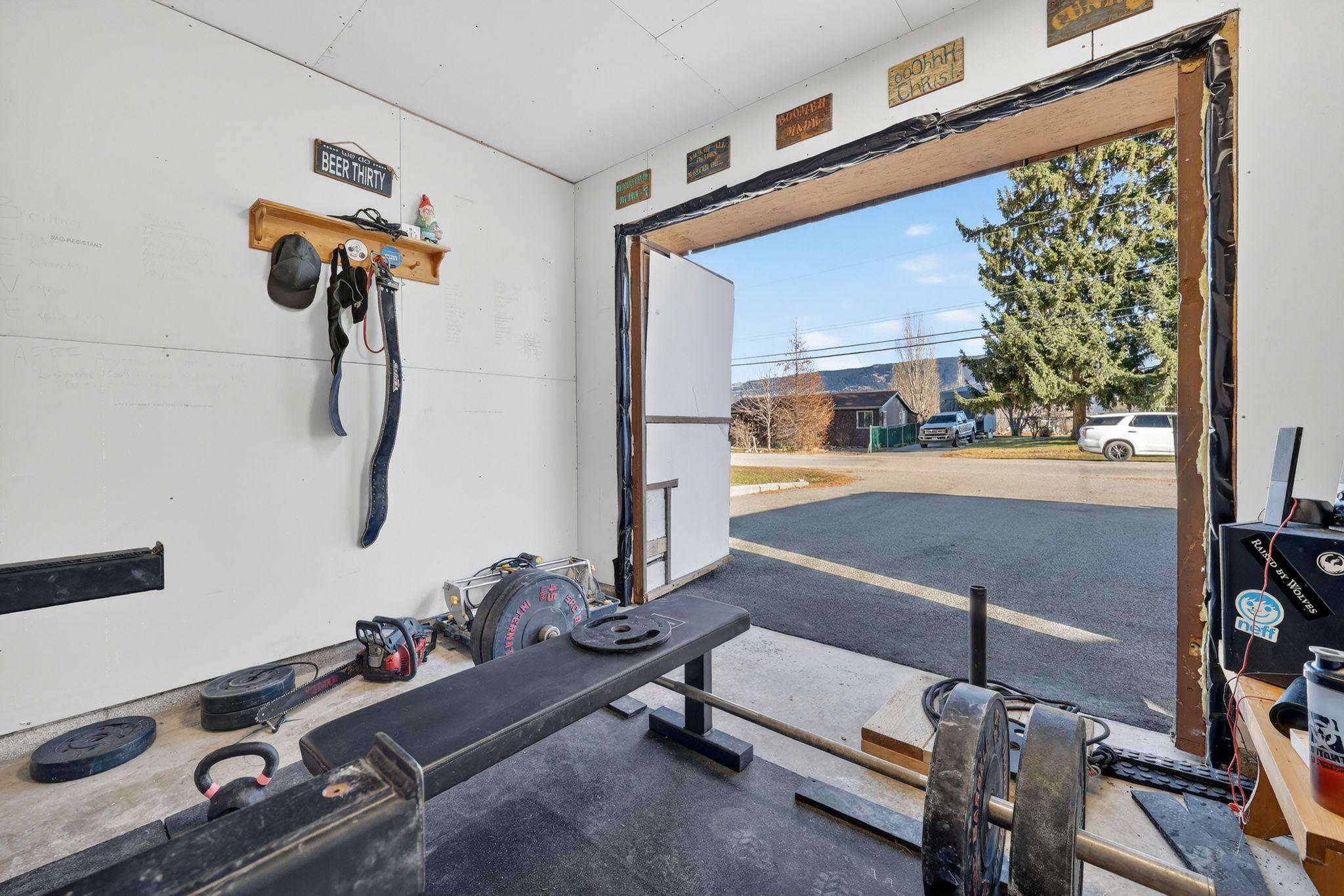 7312 Fintry Delta Road, Kelowna, BC -
