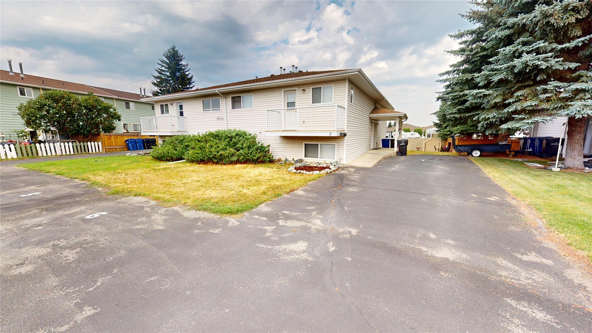 4-2504 12Th Street, Cranbrook, BC - Outdoor