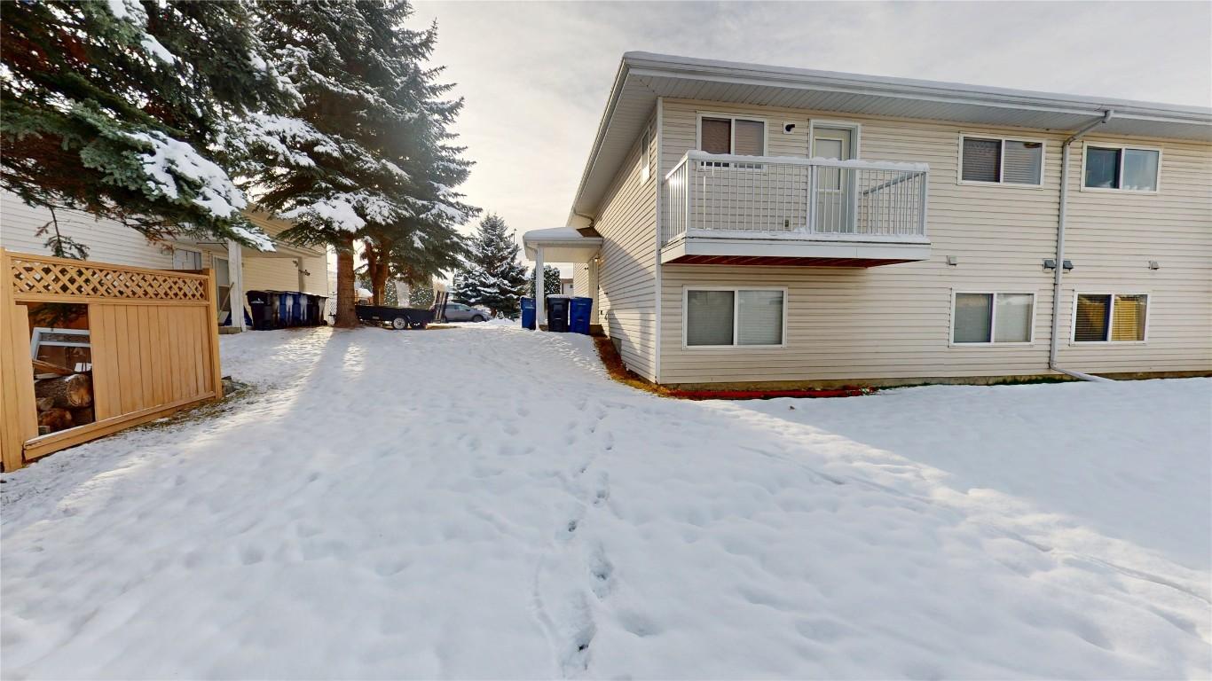 4-2504 12Th Street, Cranbrook, BC - Outdoor