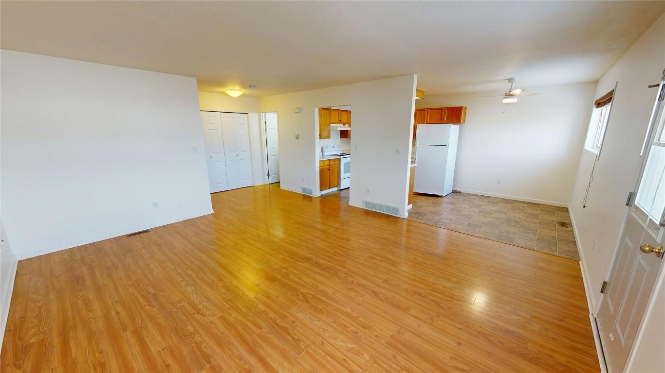 4-2504 12Th Street, Cranbrook, BC - Indoor Photo Showing Other Room