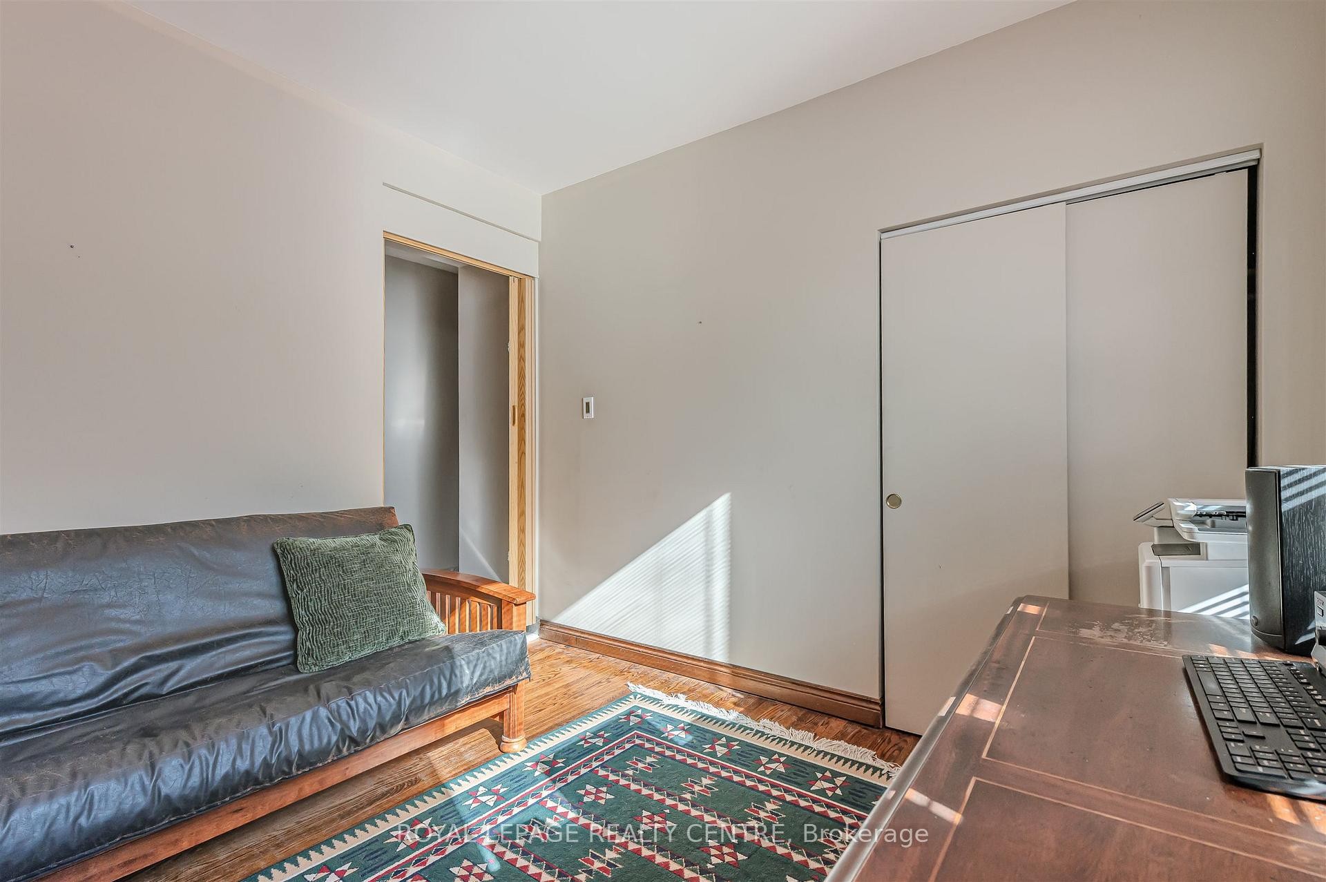 27 Hernshaw Crescent, Toronto, ON - Indoor