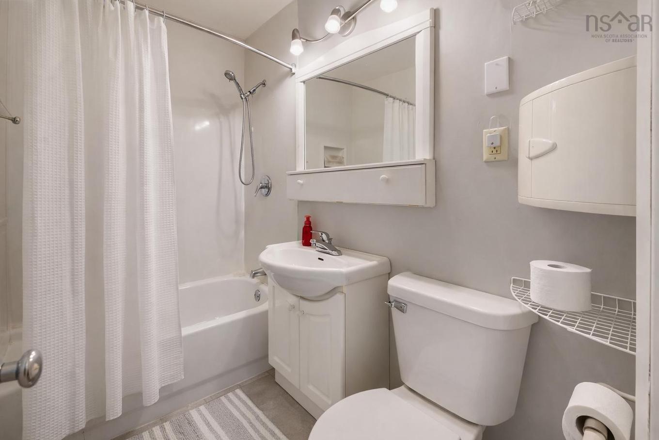 98 Mclean Street, Truro, NS