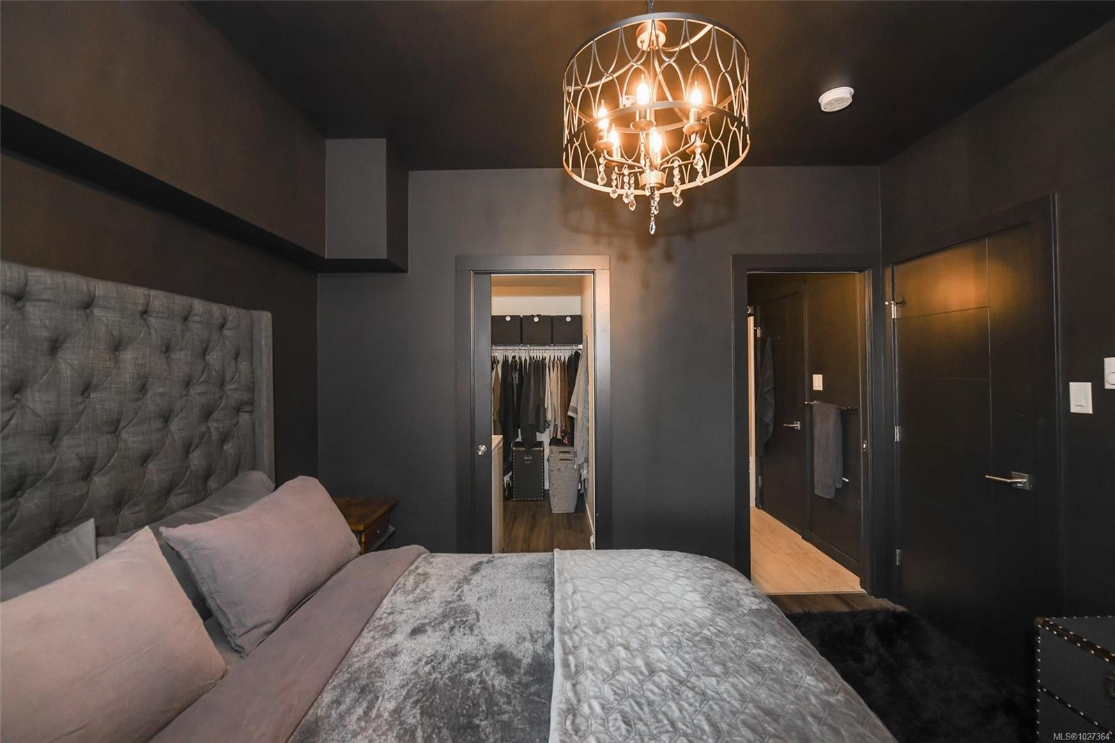 302-91 Chapel St, Nanaimo, BC - Indoor Photo Showing Bedroom