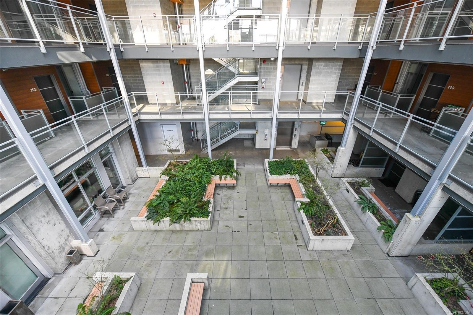 302-91 Chapel St, Nanaimo, BC - Outdoor