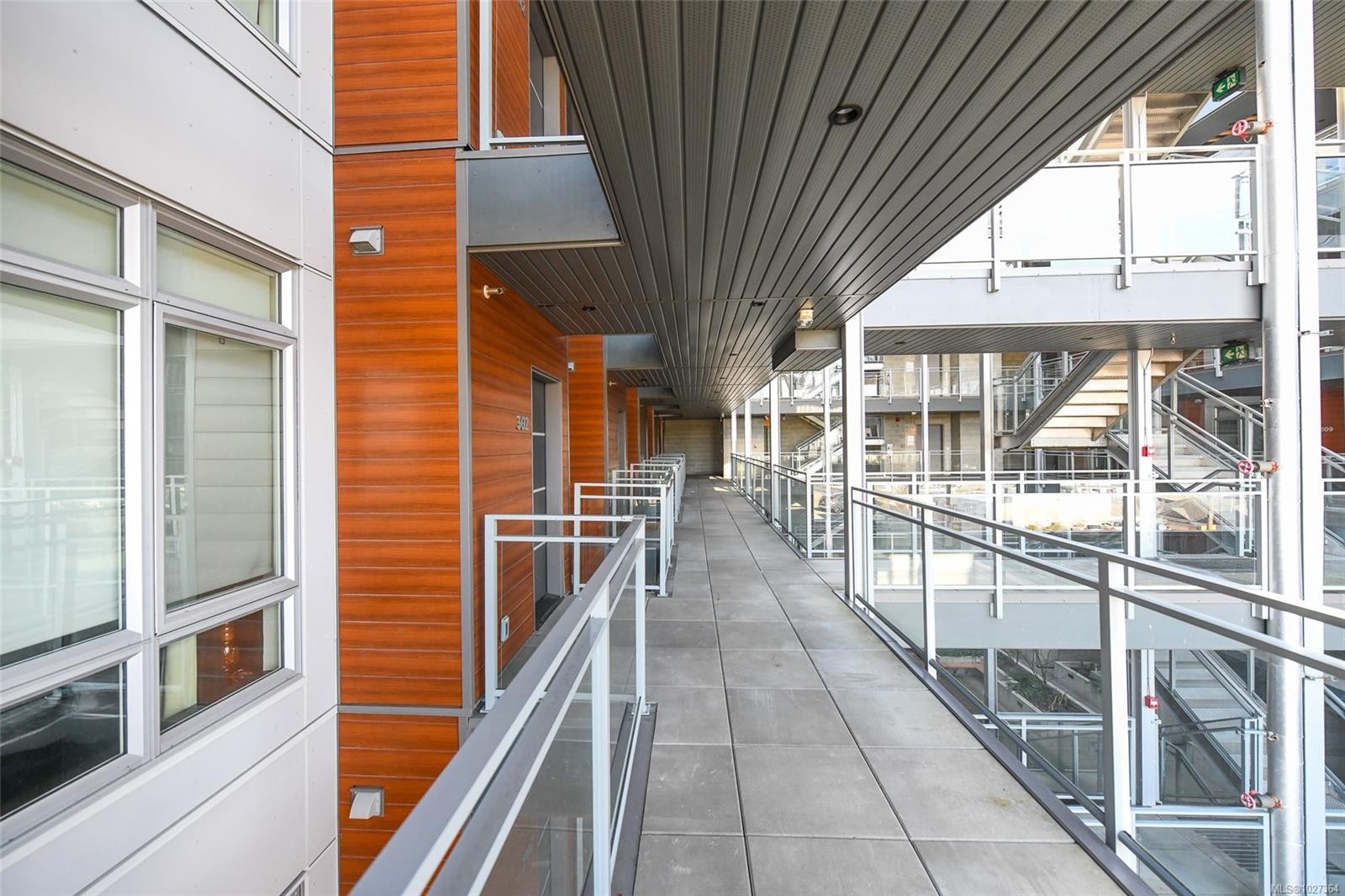 302-91 Chapel St, Nanaimo, BC - Outdoor With Exterior