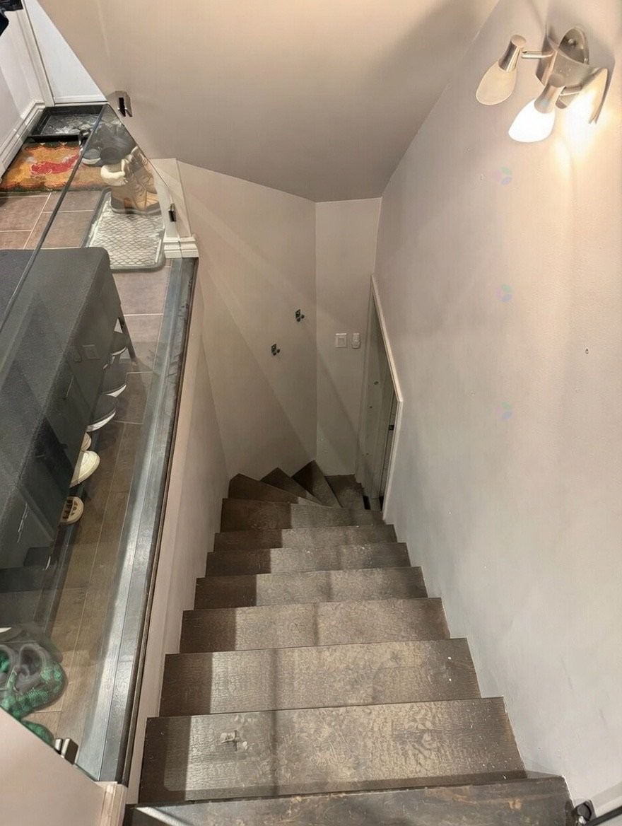 Staircase - 12 Rue Mcvey, Montréal (Lasalle), QC - Indoor Photo Showing Other Room