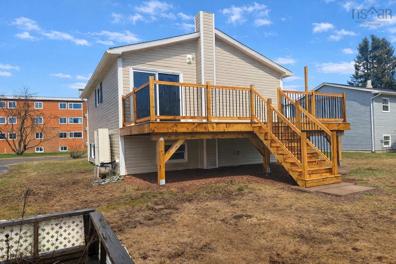 20 Dickey Street, Amherst, NS