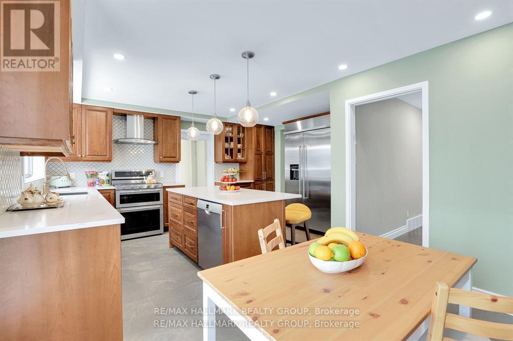 1712 Playfair Drive, Ottawa, ON - Indoor