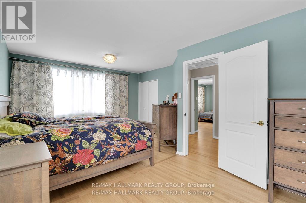 bedroom 3 - 1712 Playfair Drive, Ottawa, ON - Indoor Photo Showing Bedroom