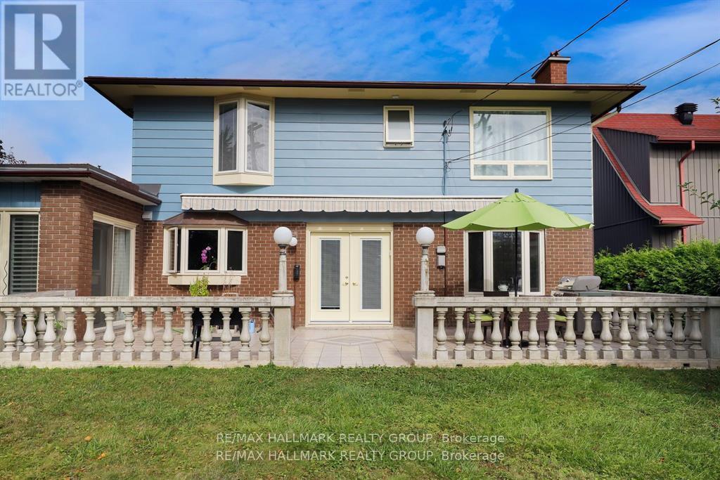 1712 Playfair Drive, Ottawa, ON - Outdoor With Deck Patio Veranda