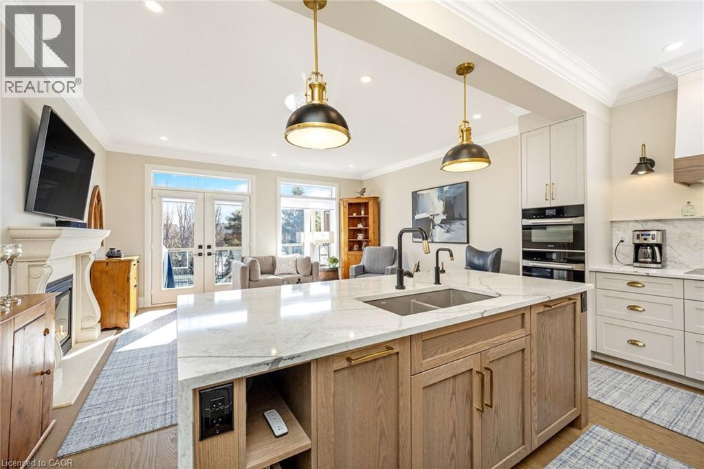 3168 Watercliffe Court, Oakville, ON - Indoor Photo Showing Kitchen With Double Sink With Upgraded Kitchen
