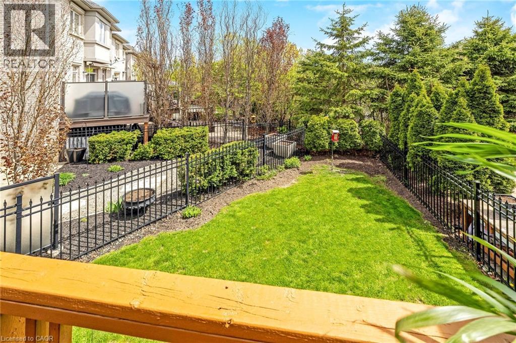 3168 Watercliffe Court, Oakville, ON - Outdoor