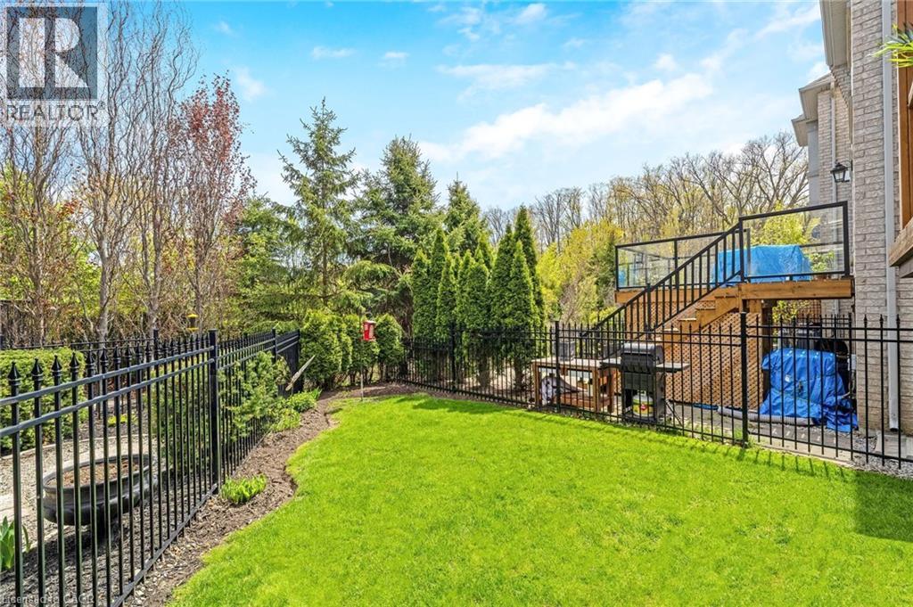 3168 Watercliffe Court, Oakville, ON - Outdoor