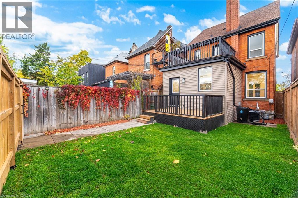 285 Charlton Avenue W, Hamilton, ON - Outdoor With Deck Patio Veranda