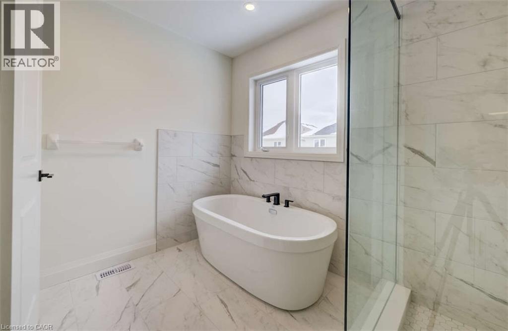67 Crosswinds Drive, Kitchener, ON - Indoor Photo Showing Bathroom