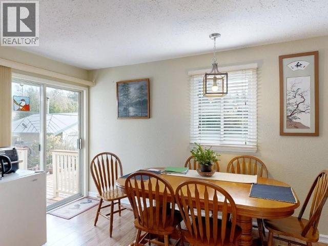5170 Manson Ave, Powell River, BC - Indoor Photo Showing Dining Room