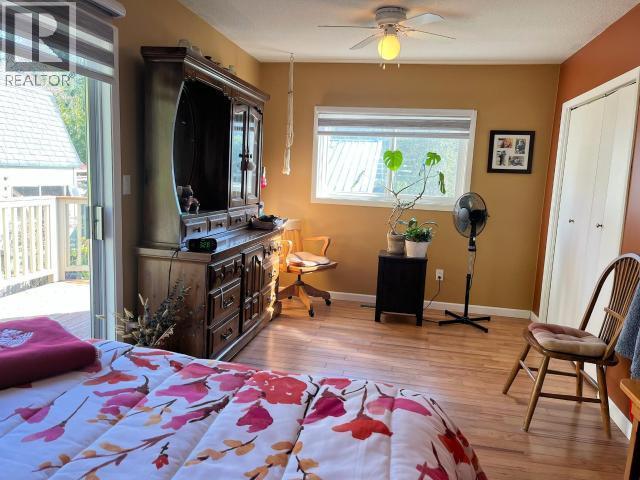 5170 Manson Ave, Powell River, BC - Indoor Photo Showing Bedroom