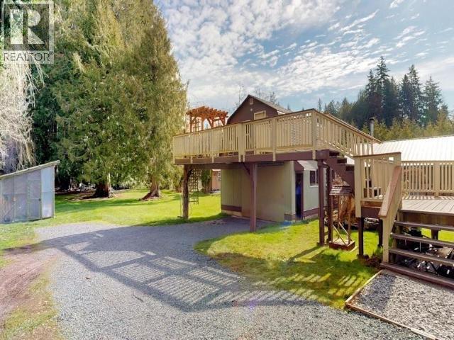 5170 Manson Ave, Powell River, BC - Outdoor