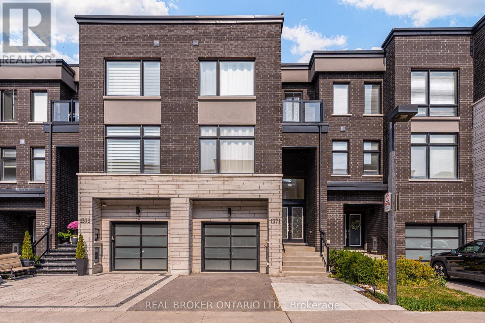 1371 Gull Crossing, Pickering, ON - Outdoor With Facade
