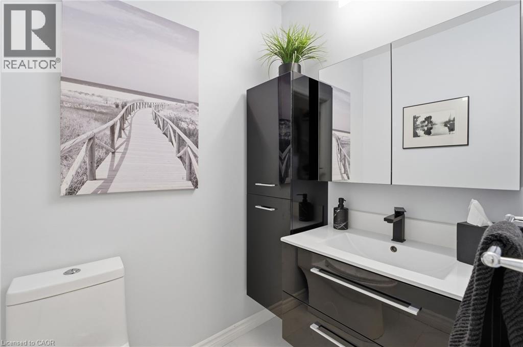 2 pce powder room main level - 668 Tomahawk Crescent, Ancaster, ON - Indoor Photo Showing Bathroom