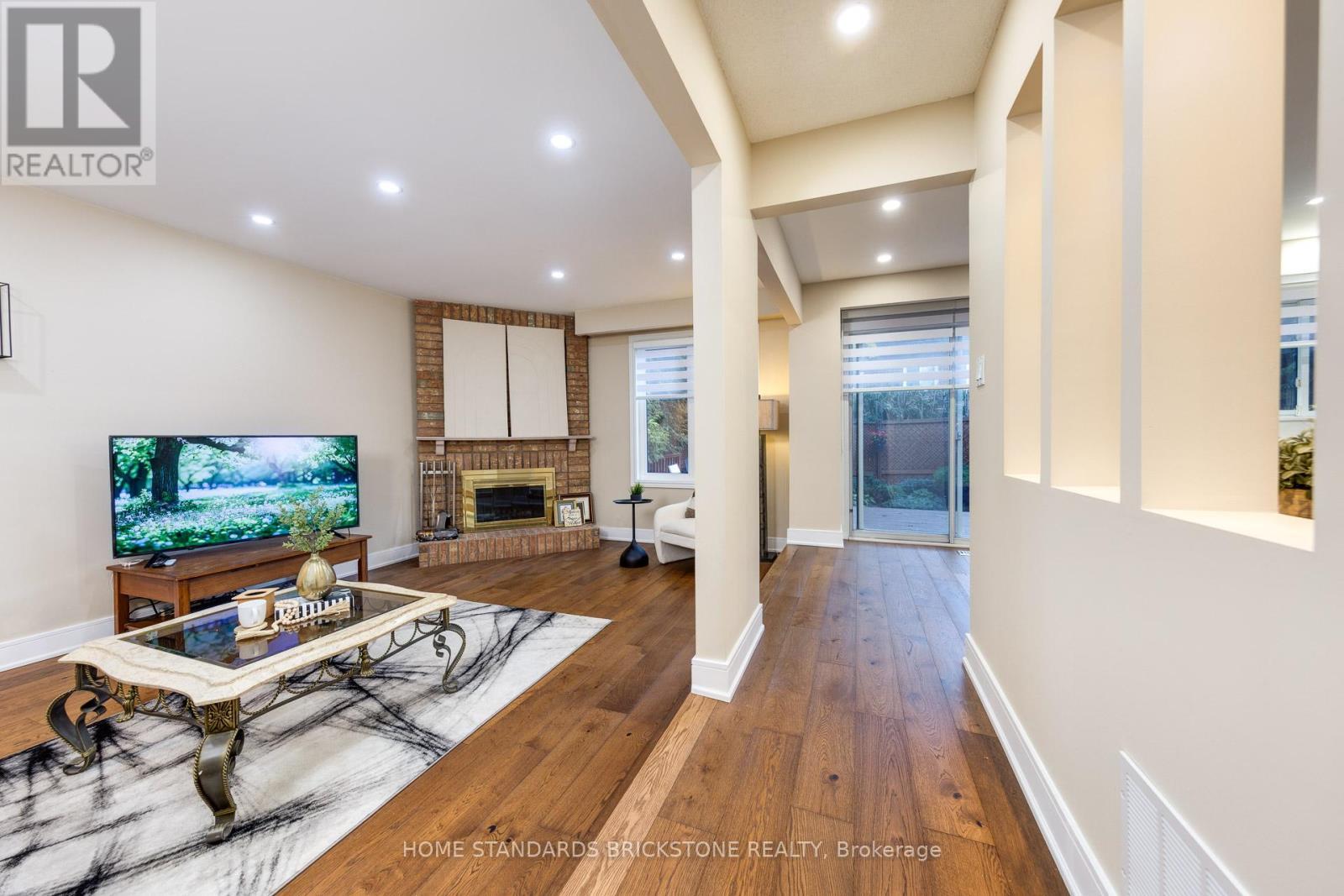 45 Spring Gate Boulevard, Vaughan, ON - Indoor With Fireplace