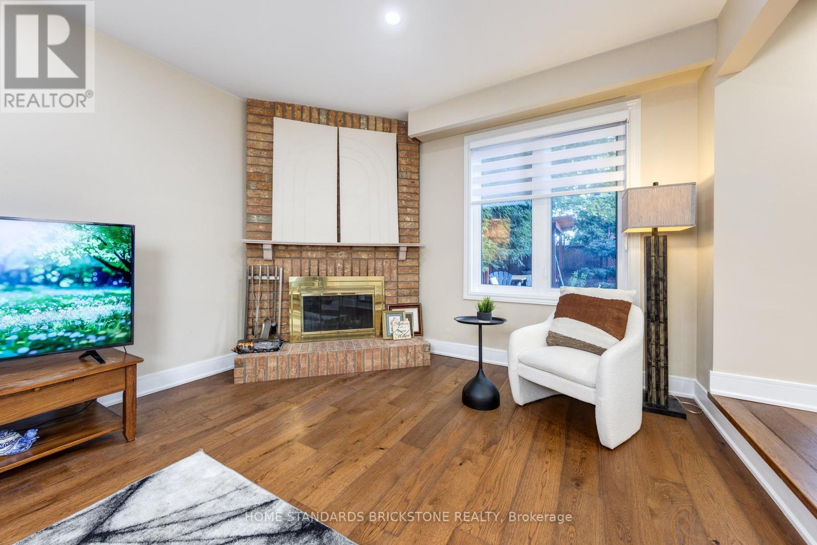 45 Spring Gate Boulevard, Vaughan, ON - Indoor Photo Showing Living Room With Fireplace