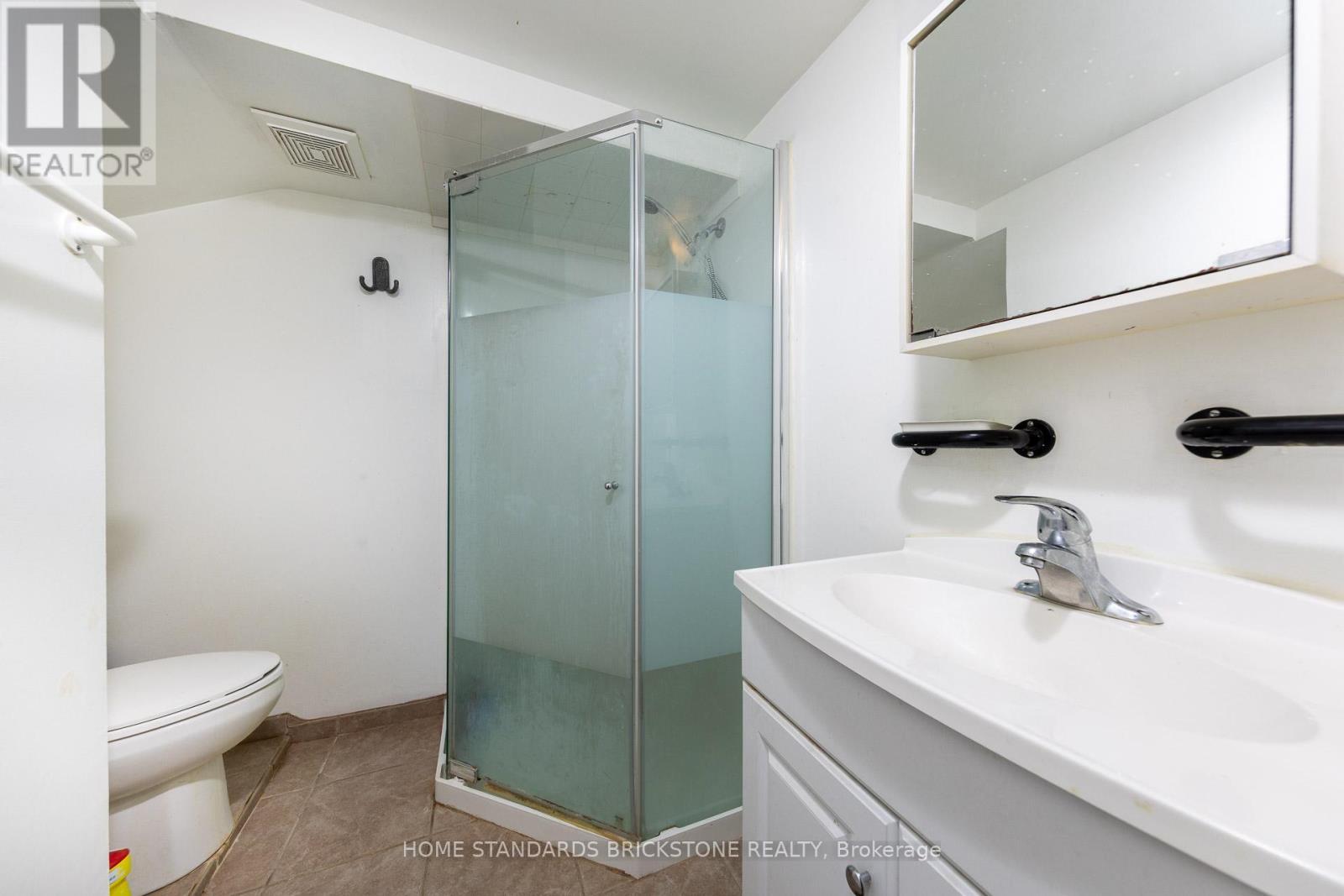45 Spring Gate Boulevard, Vaughan, ON - Indoor Photo Showing Bathroom