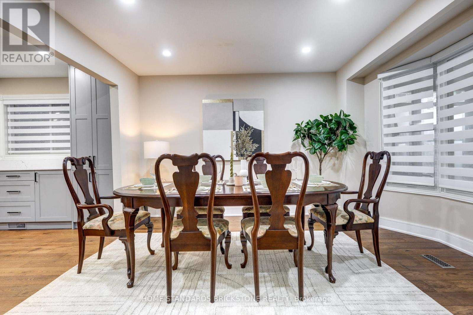 45 Spring Gate Boulevard, Vaughan, ON - Indoor Photo Showing Dining Room
