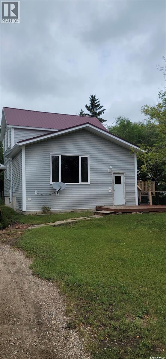 708 Qu'Appelle Avenue, Abernethy, SK - Outdoor
