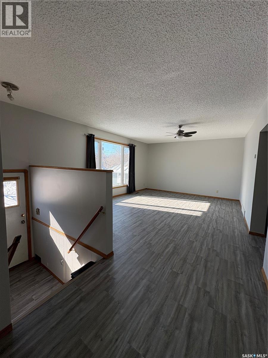 708 Qu'Appelle Avenue, Abernethy, SK - Indoor Photo Showing Other Room
