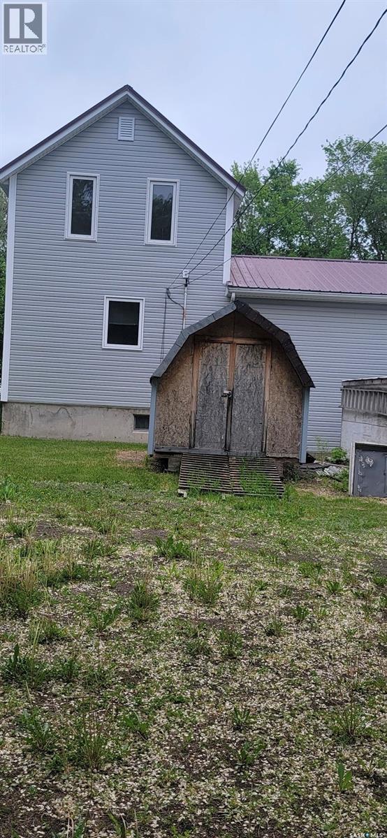 708 Qu'Appelle Avenue, Abernethy, SK - Outdoor With Exterior