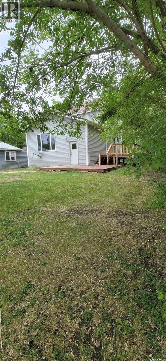 708 Qu'Appelle Avenue, Abernethy, SK - Outdoor