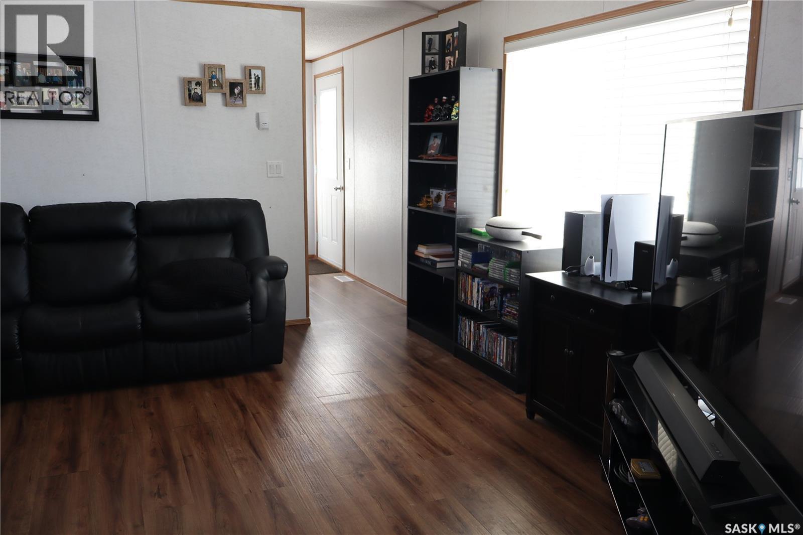 20 H Avenue, Willow Bunch, SK