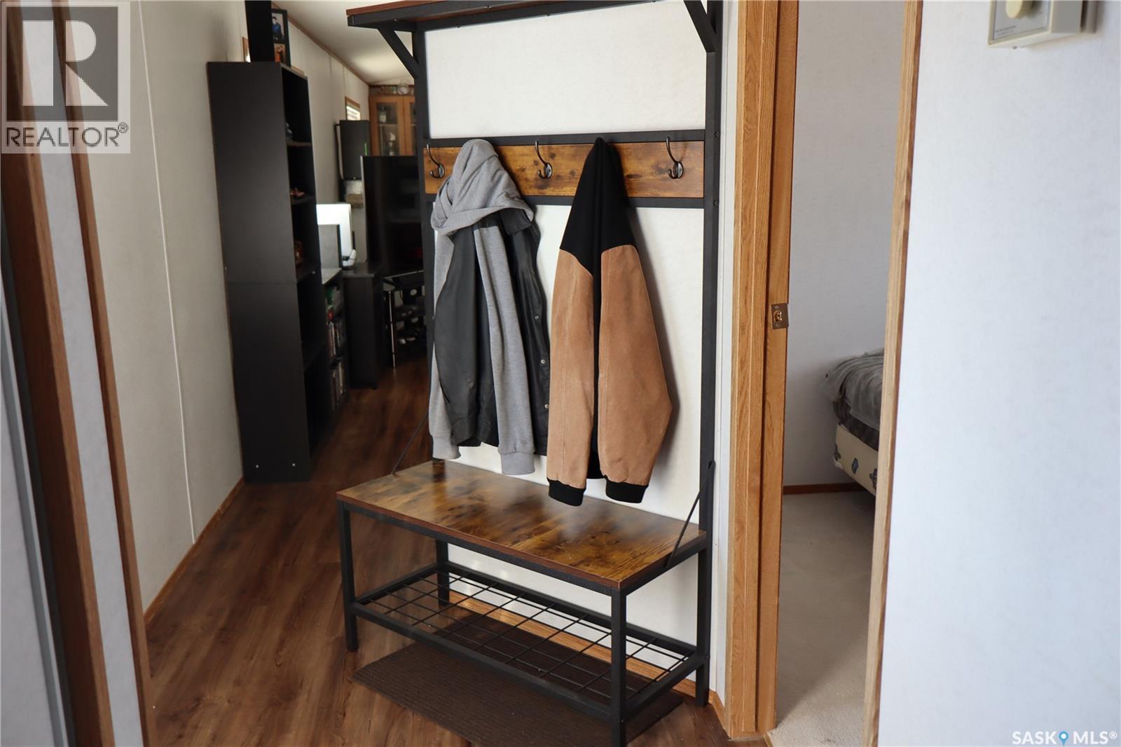 20 H Avenue, Willow Bunch, SK