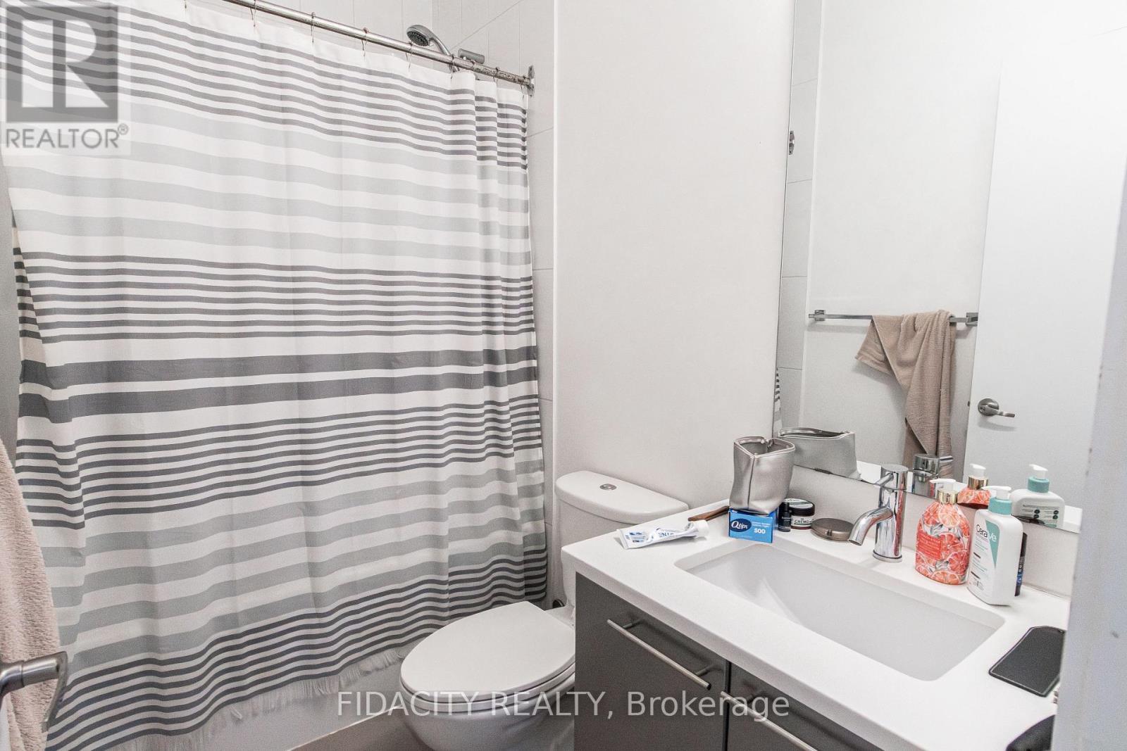 102 - 360 Patricia Street, Ottawa, ON - Indoor Photo Showing Bathroom