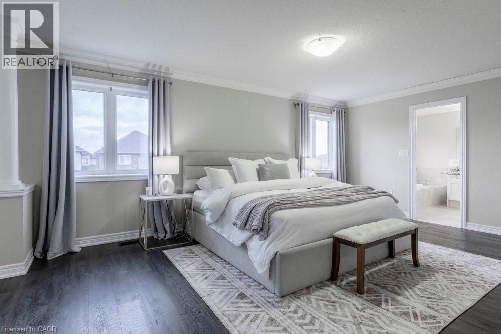 51 Weaver Drive, Ancaster, ON - Indoor Photo Showing Bedroom