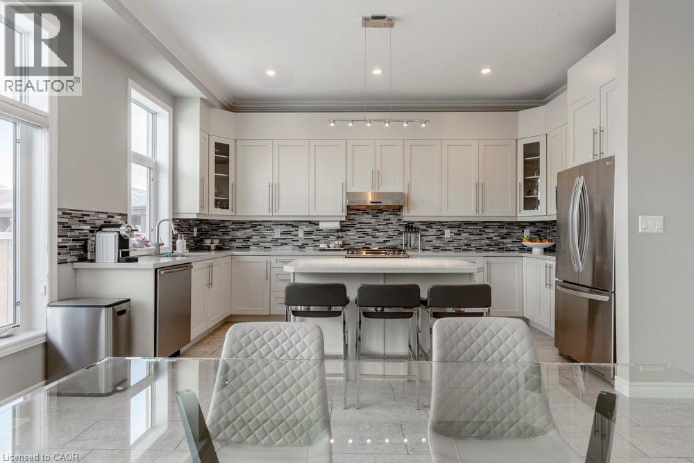 51 Weaver Drive, Ancaster, ON - Indoor Photo Showing Kitchen With Upgraded Kitchen