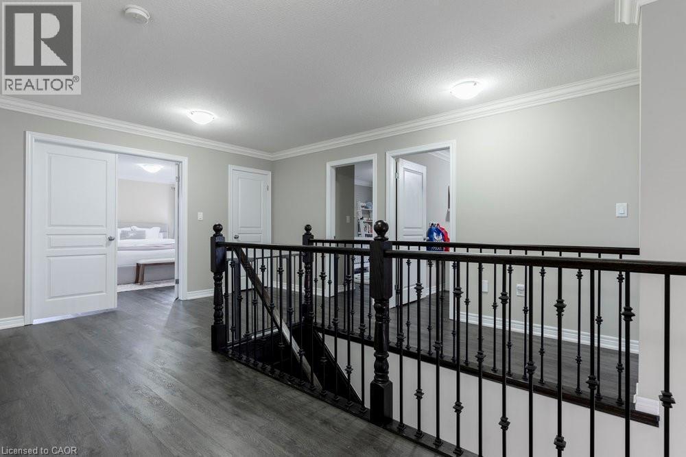 51 Weaver Drive, Ancaster, ON - Indoor Photo Showing Other Room