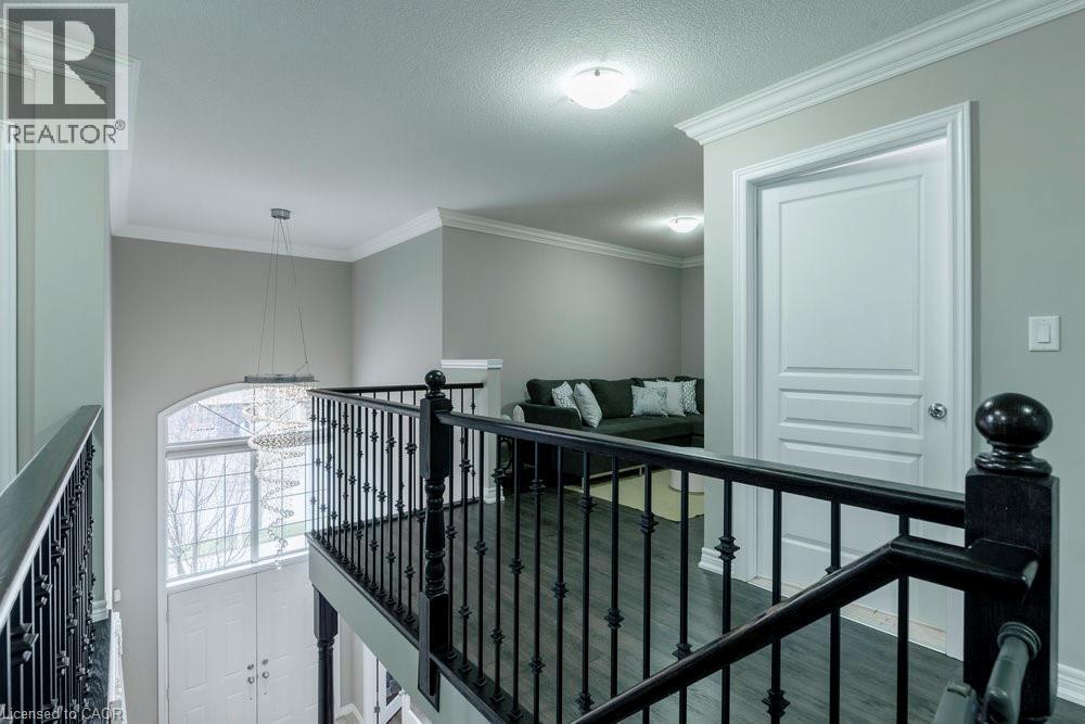 51 Weaver Drive, Ancaster, ON - Indoor Photo Showing Other Room