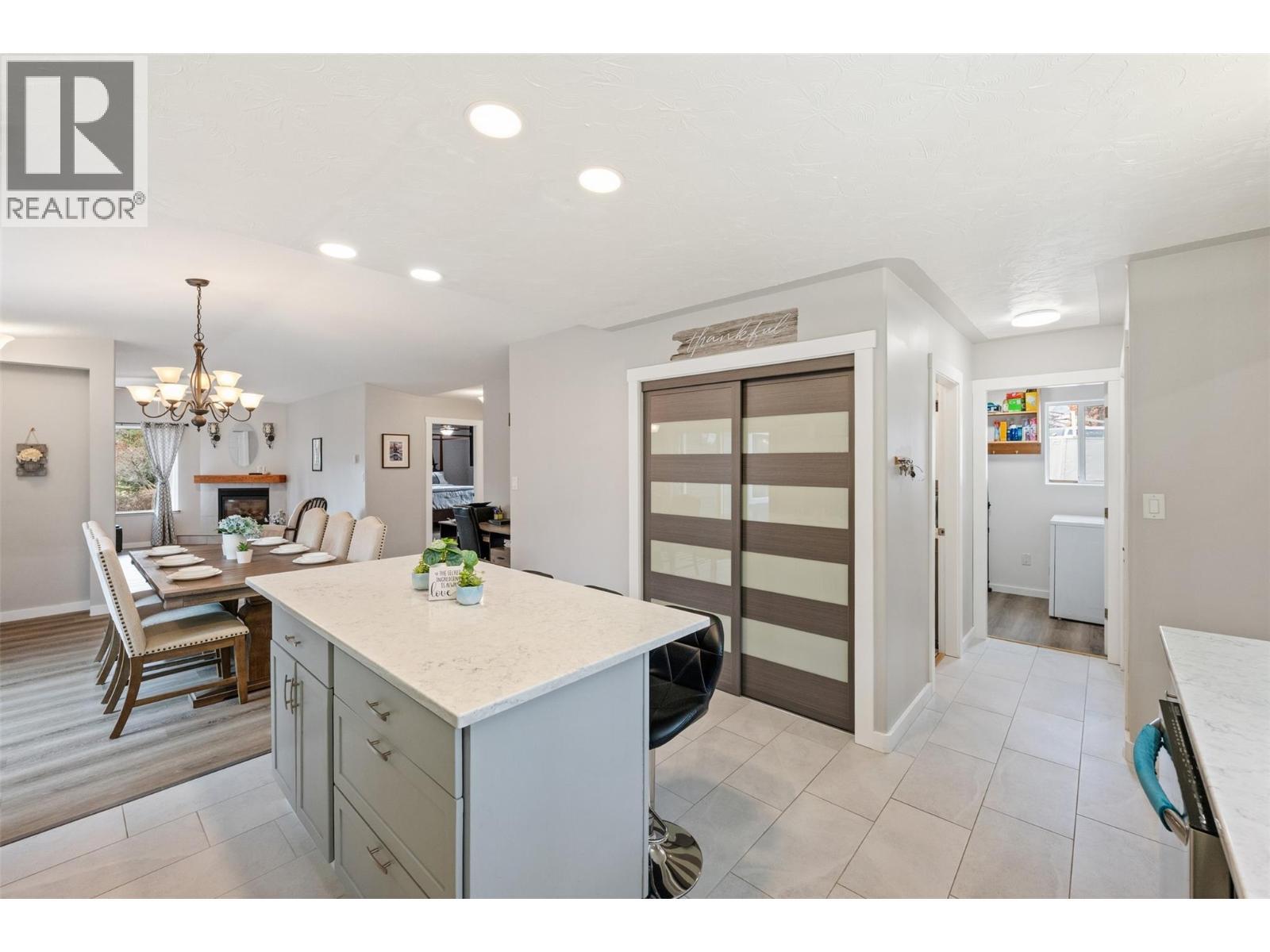 2616 Middle Bench Road, Keremeos, BC - Indoor