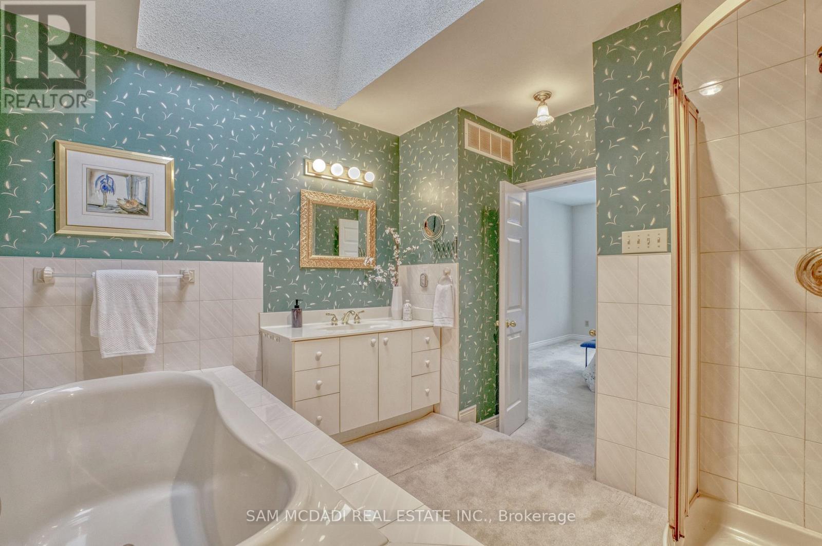 521 Vanessa Crescent, Mississauga, ON - Indoor Photo Showing Bathroom