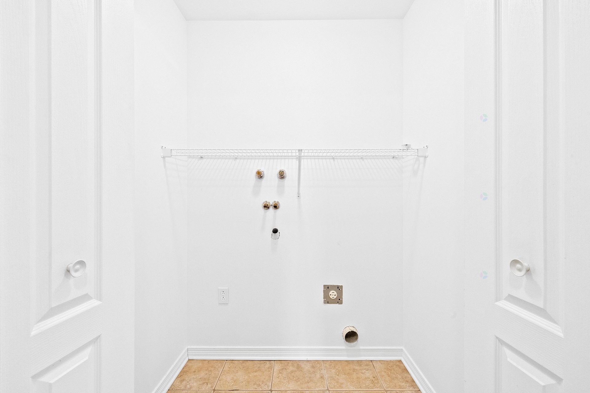 Penderie (Walk-in) - 111-33 Boul. St-Elzear E., Laval (Vimont), QC - Indoor Photo Showing Other Room