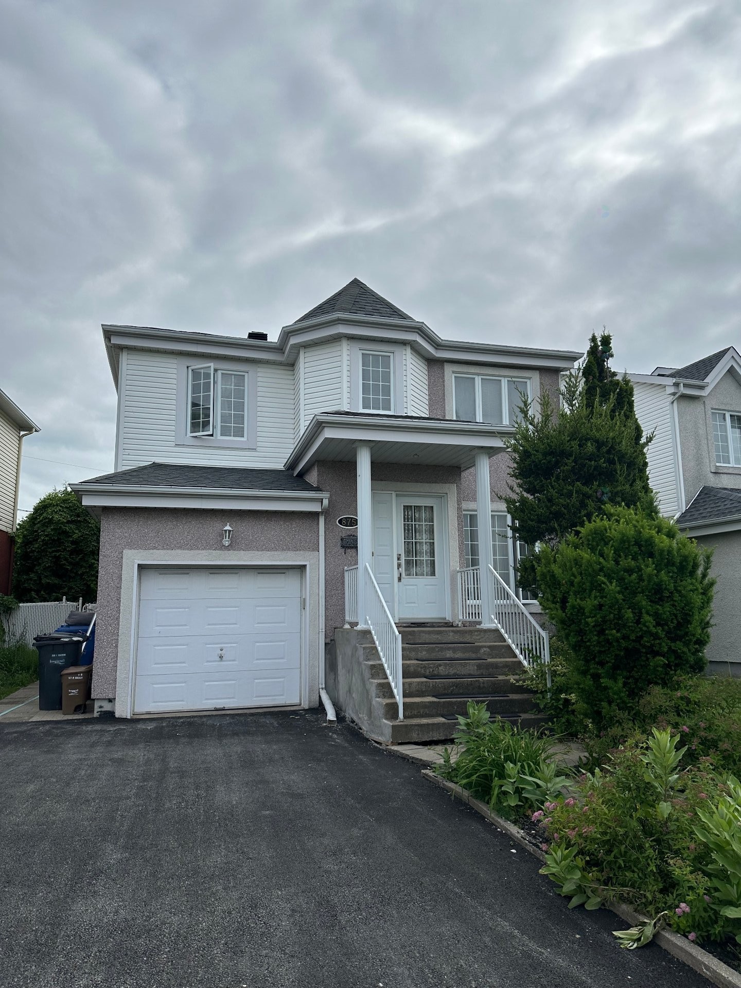 Façade - 875 Rue Bellevue, Longueuil (Greenfield Park), QC - Outdoor With Facade