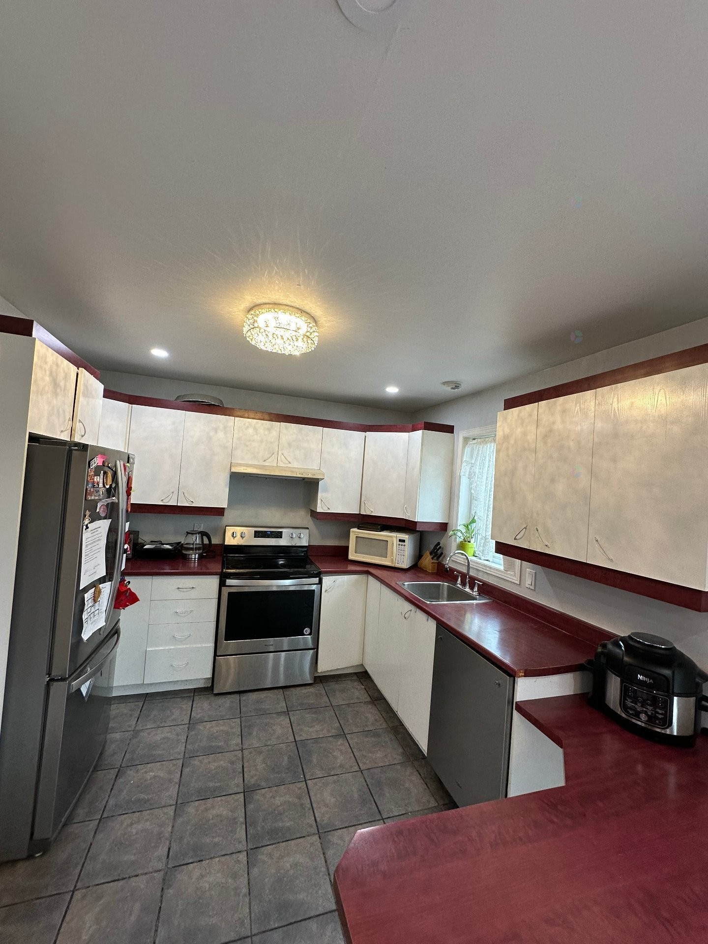 Cuisine - 875 Rue Bellevue, Longueuil (Greenfield Park), QC - Indoor Photo Showing Kitchen