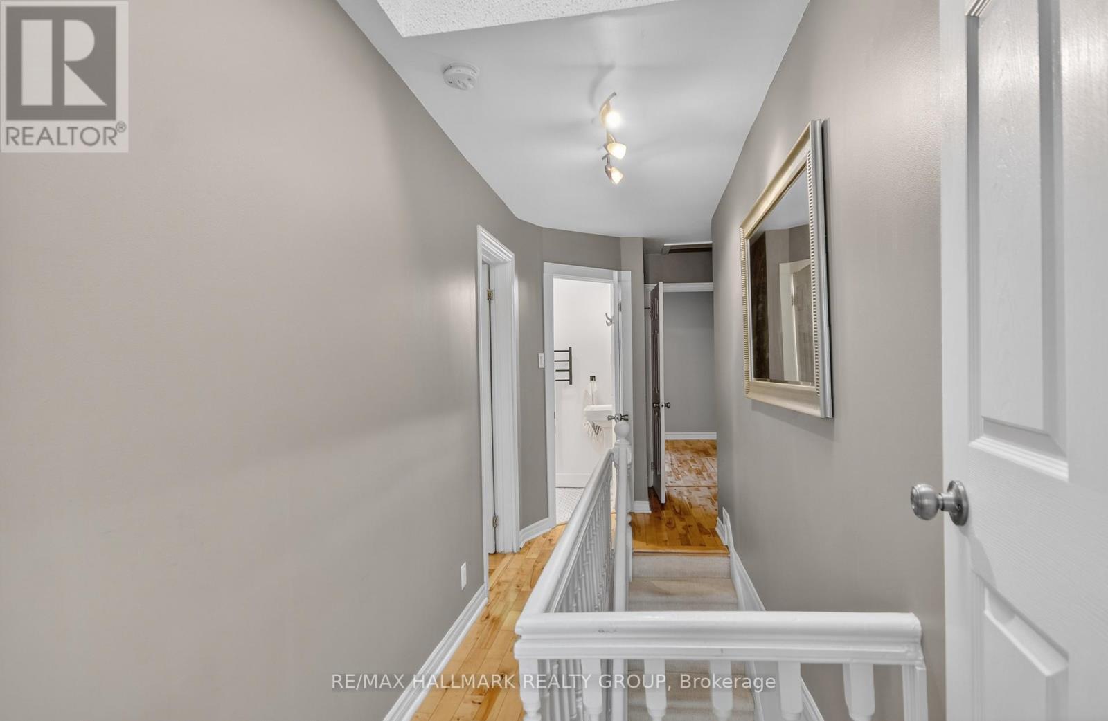 4 Lower Charlotte Street, Ottawa, ON - Indoor Photo Showing Other Room