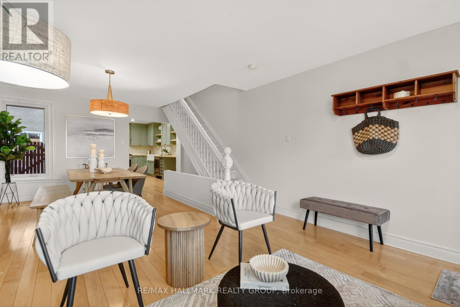 4 Lower Charlotte Street, Ottawa, ON - Indoor