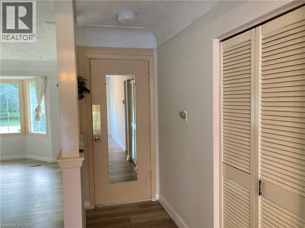 173 Washington Avenue, Waterloo, ON - Indoor Photo Showing Other Room